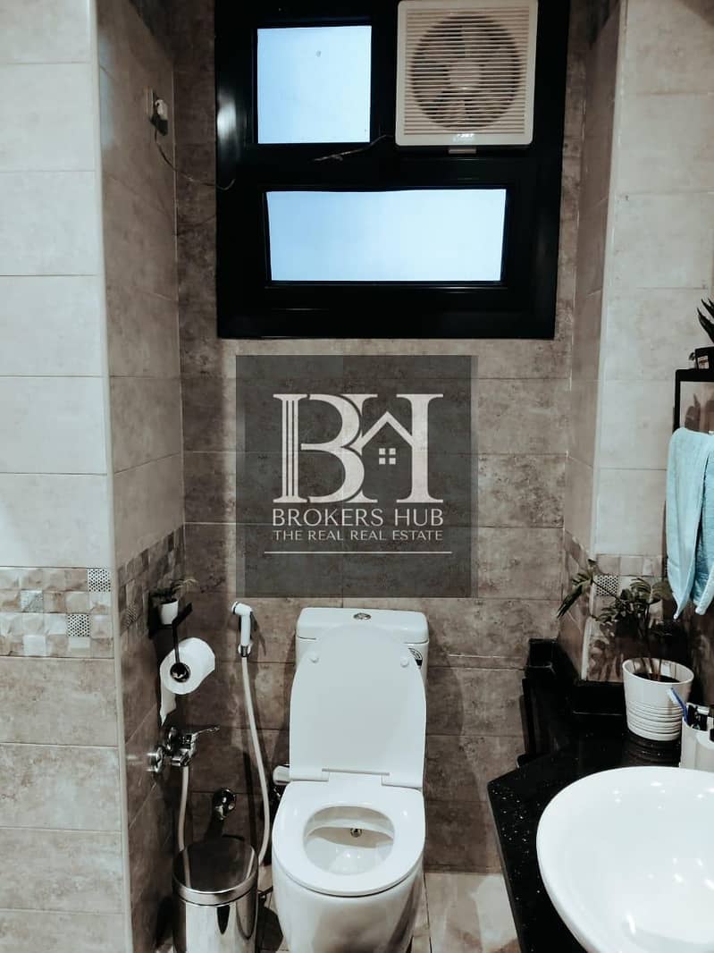 6 84b1219b-39e2-48b5-b93a-0d35e0ec2955. jpeg