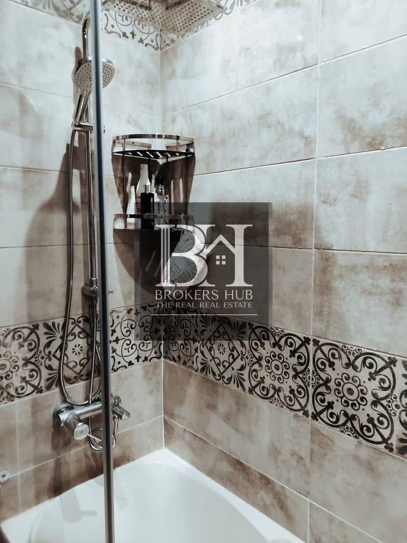 15 b2b42ad6-9d6b-4a71-ac63-5287d6bbed41. jpeg