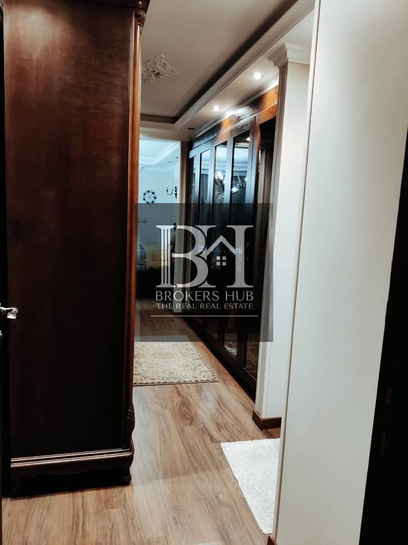 16 b712f4f9-687e-477f-b40c-8dc2cf68272f. jpeg