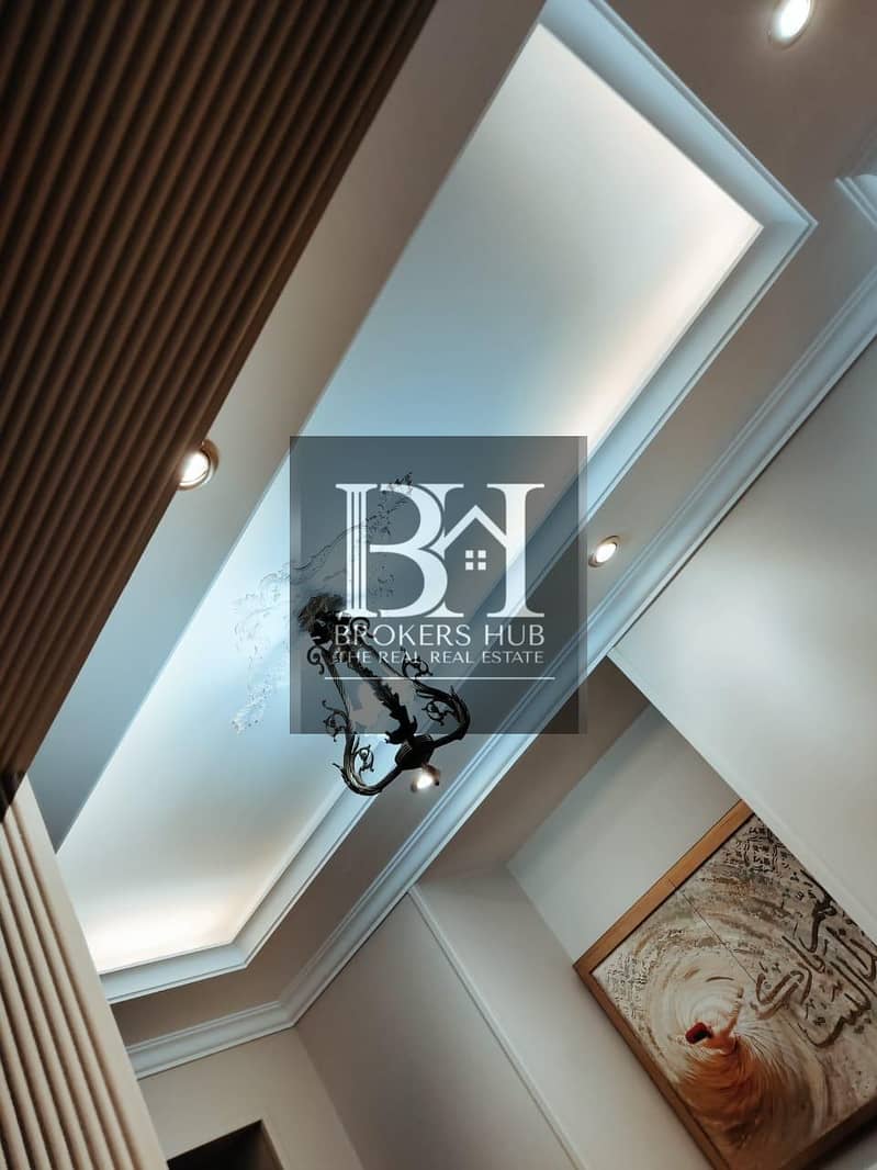 21 e34ff8e2-d537-4f1e-a524-ee0fb00051c3. jpeg