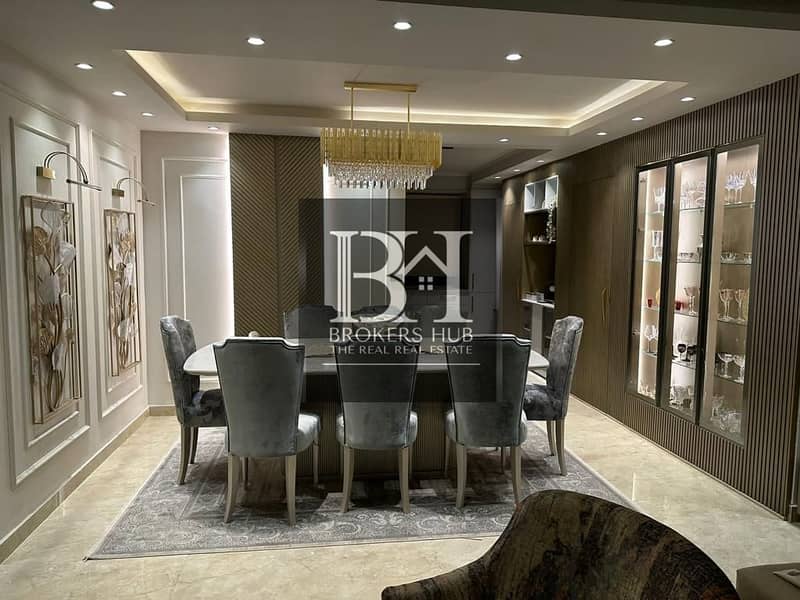 2 6ecd1af1-720f-463f-baeb-8842a63fb765. jpeg