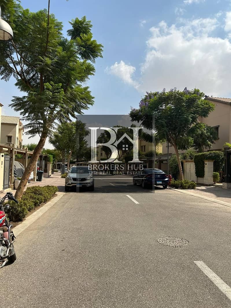 3 11b03b44-befa-47dc-8000-7d616a9f64ab. jpeg