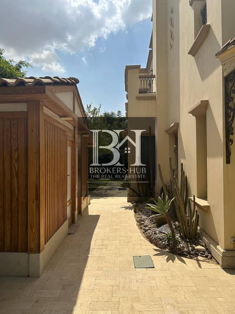 6 c6fd0b0e-ebb1-4be3-8d3f-ffd887a066d9. jpeg