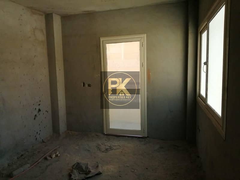 8 f130f05b-b9fc-4761-8d19-f213decfd345. jpg