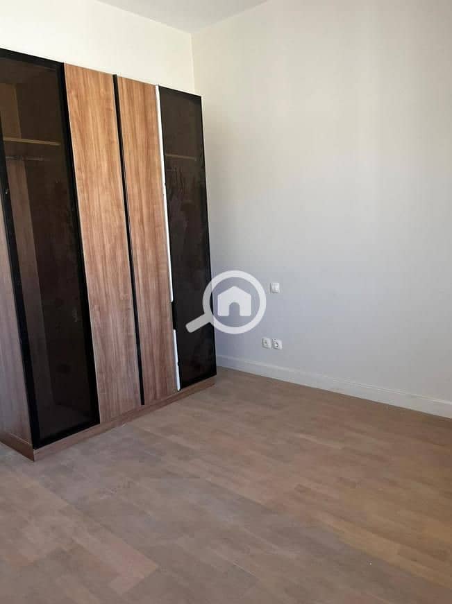 4 WhatsApp Image 2025-11-10 at 6.05. 37 PM. jpeg