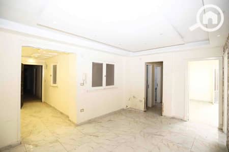 Office for Rent in Laurent, Alexandria - 640b91bd-7a19-41bd-91a4-427b5db6a6f8. jpg