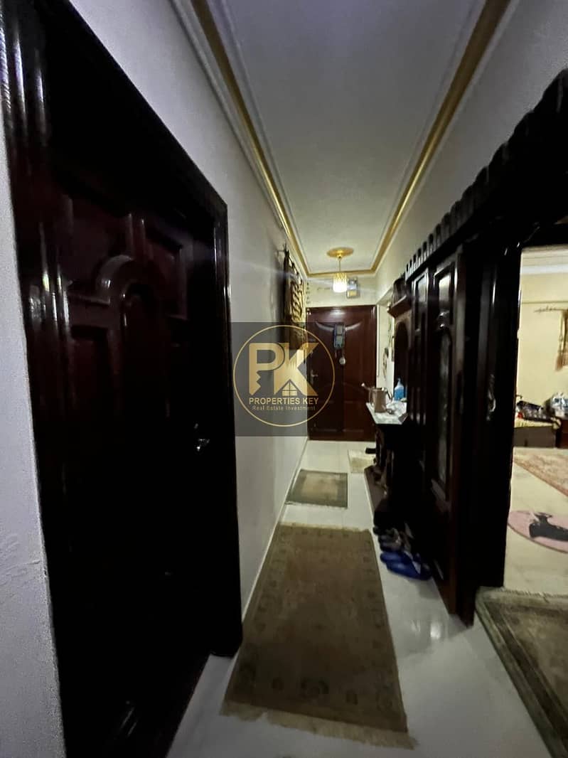 8 a4724d90-eda0-48eb-bac0-d4ea4eed9f48. jpg