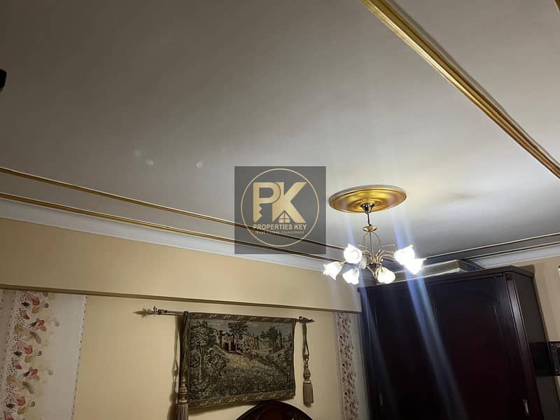 9 c0c38514-cfb4-4151-b58a-2335fae3da4c. jpg