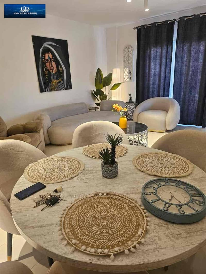 4 61b7915c-e62d-41b3-8a44-f8436cc5106d. jpg