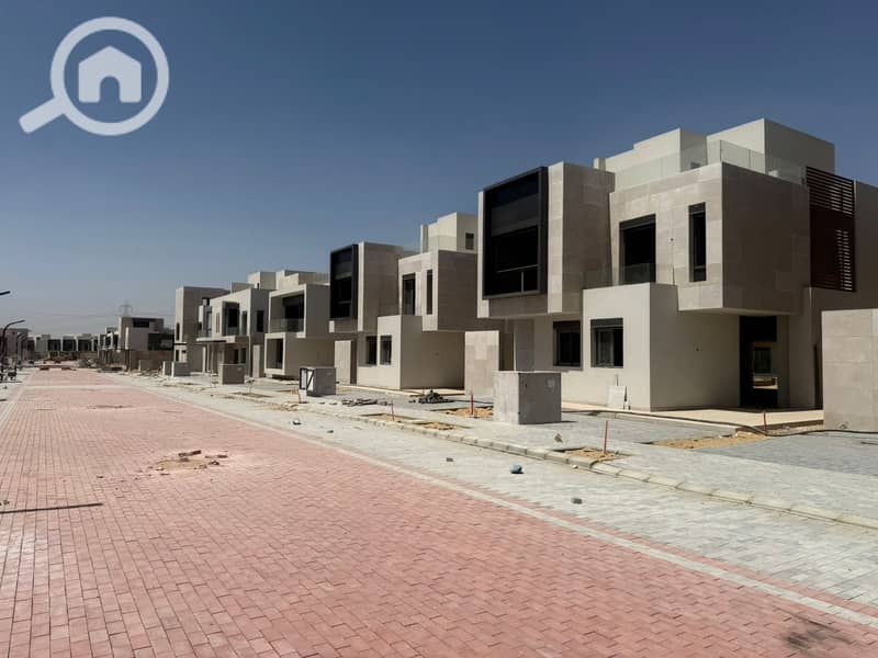 2 cfcc1f8c-f10f-4201-bfe4-3e865e9f9c19. jpg