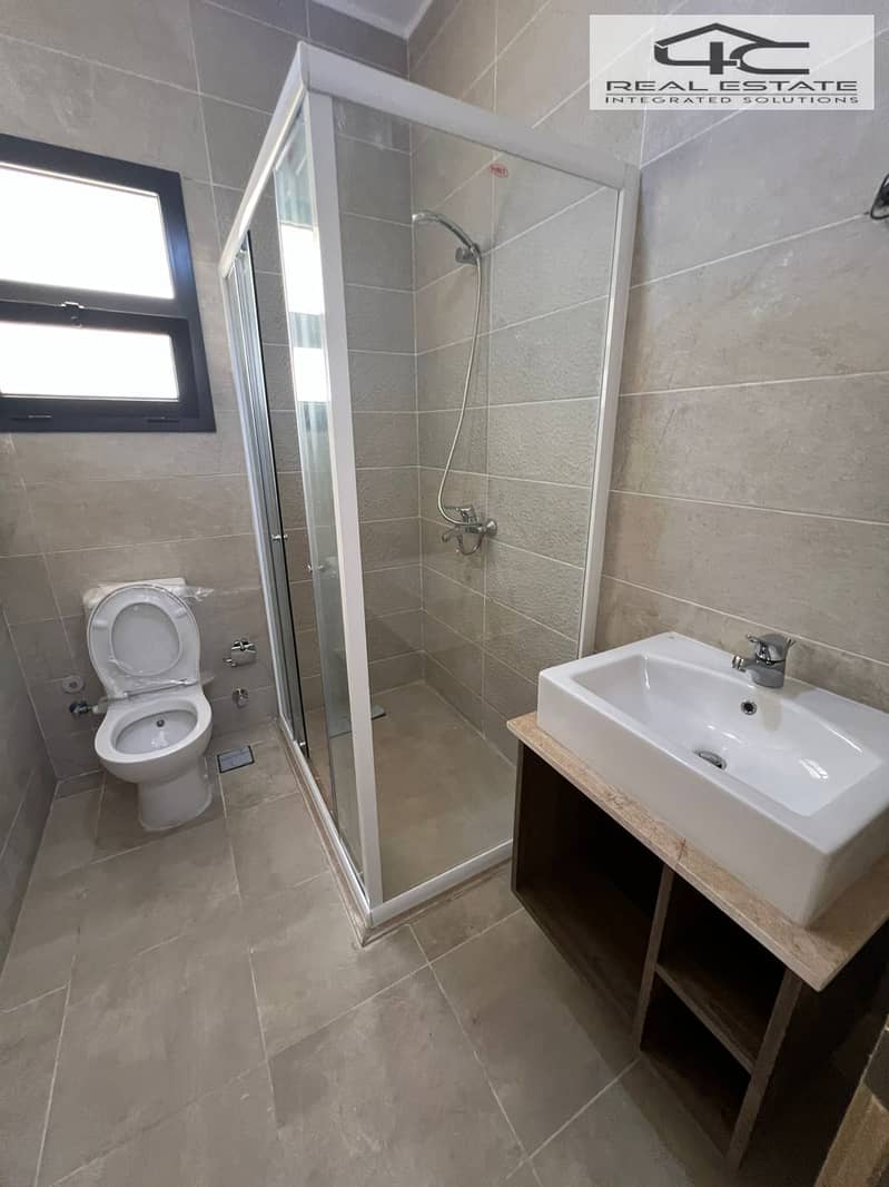 7 WhatsApp Image 2025-11-09 at 15.46. 47. jpeg