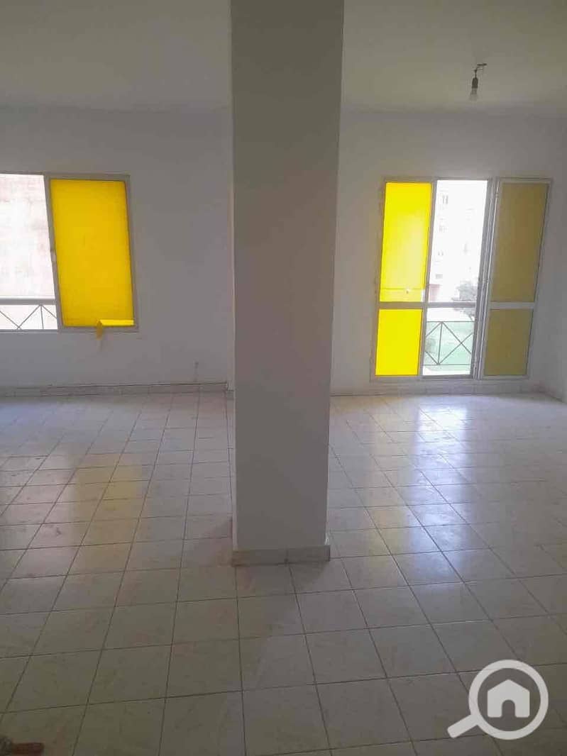 3 5feae43a-5927-4202-93c8-b03b7a1541bb. jpg