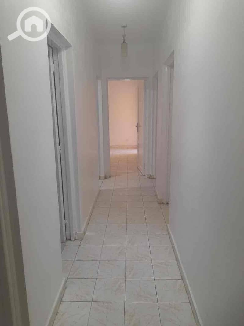 6 e7d6f439-367e-4276-a4e2-8885b43243b6. jpg