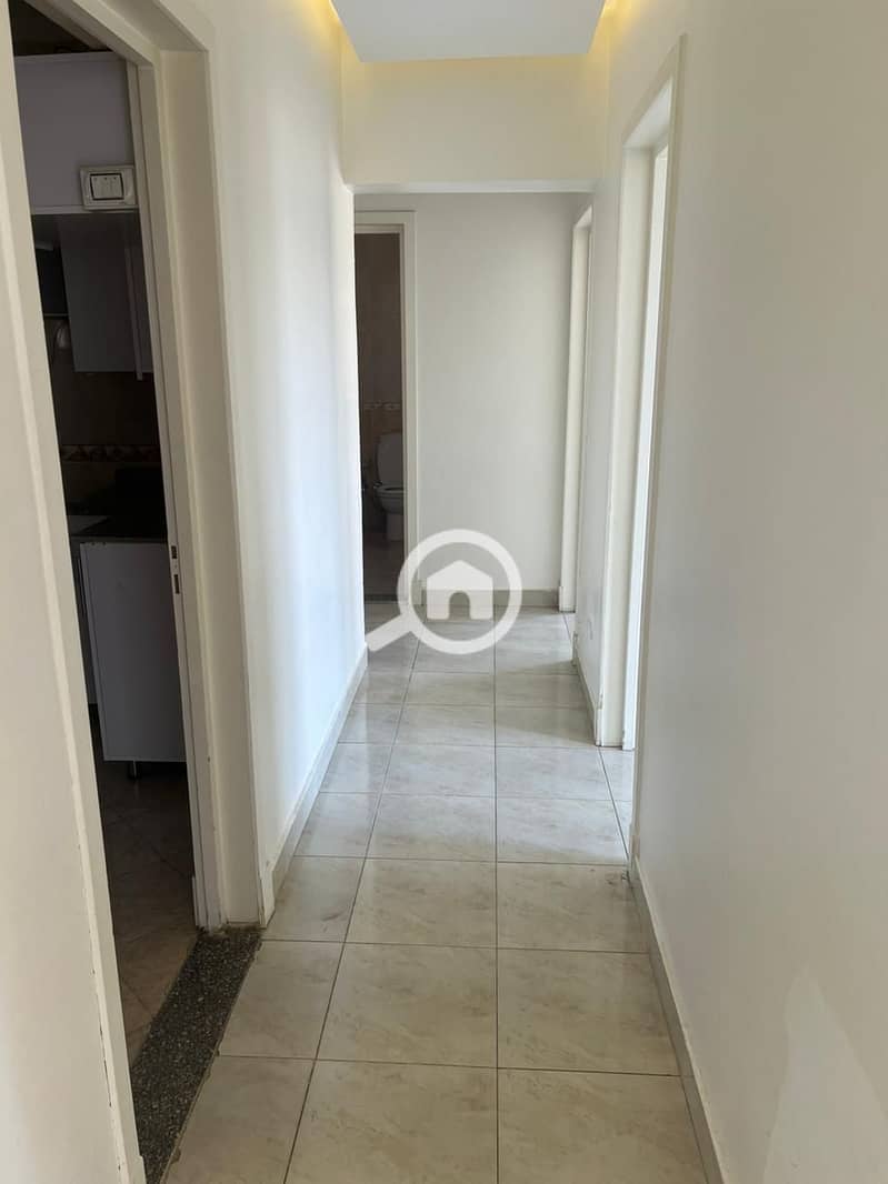 4 WhatsApp Image 2025-11-11 at 14.35. 04_3f17e17e. jpg