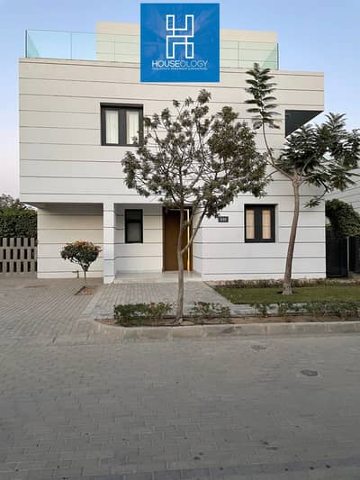 فیلا 6 غرف نوم للبيع في مدينة الشروق، القاهرة - tempImageLTmq7O. jpg