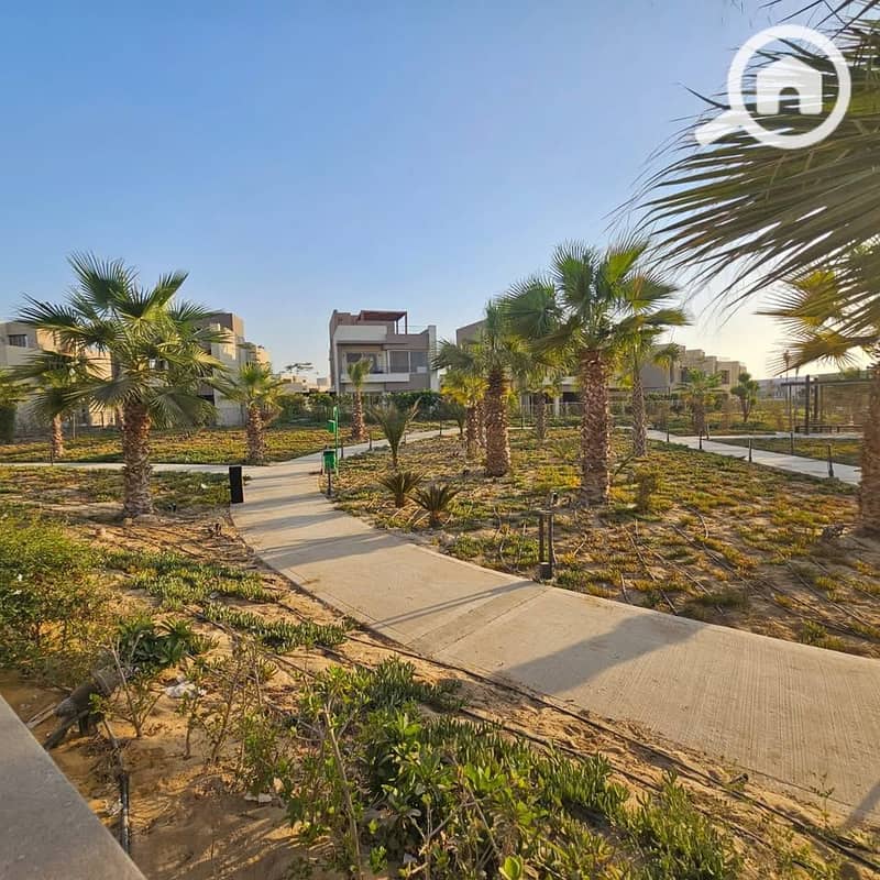 8 574382291_1339268044266713_8866880189373364903_n. jpg