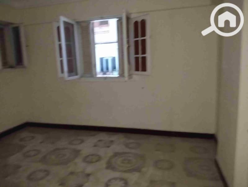 1000444126. jpg 1000444126. jpg