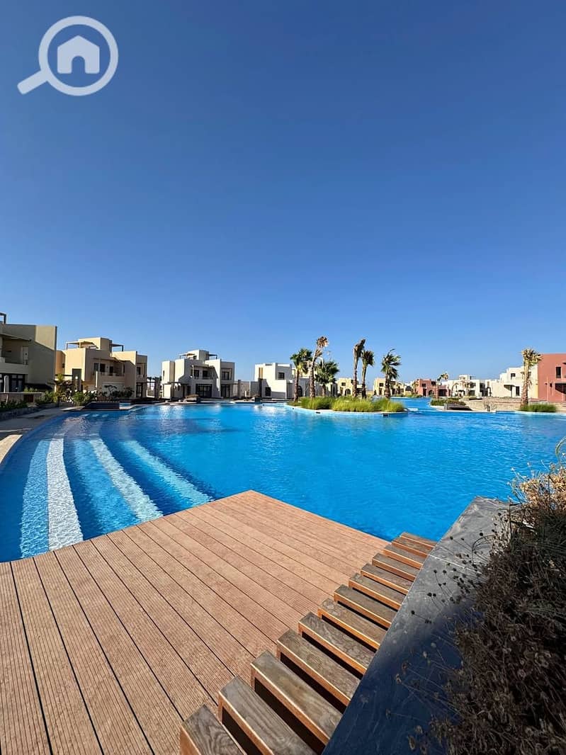 10 570892150_25169234706041420_4308672578909938864_n. jpg