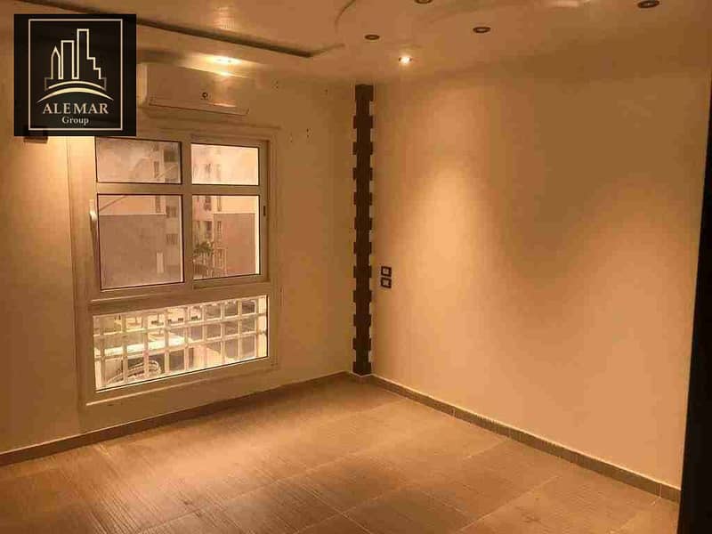 1000523643. jpg 1000523643. jpg