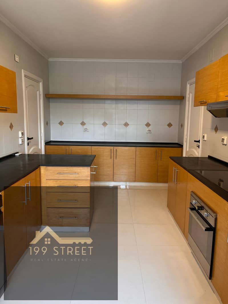 9 WhatsApp Image 2025-10-28 at 18.35. 37 (2). jpeg