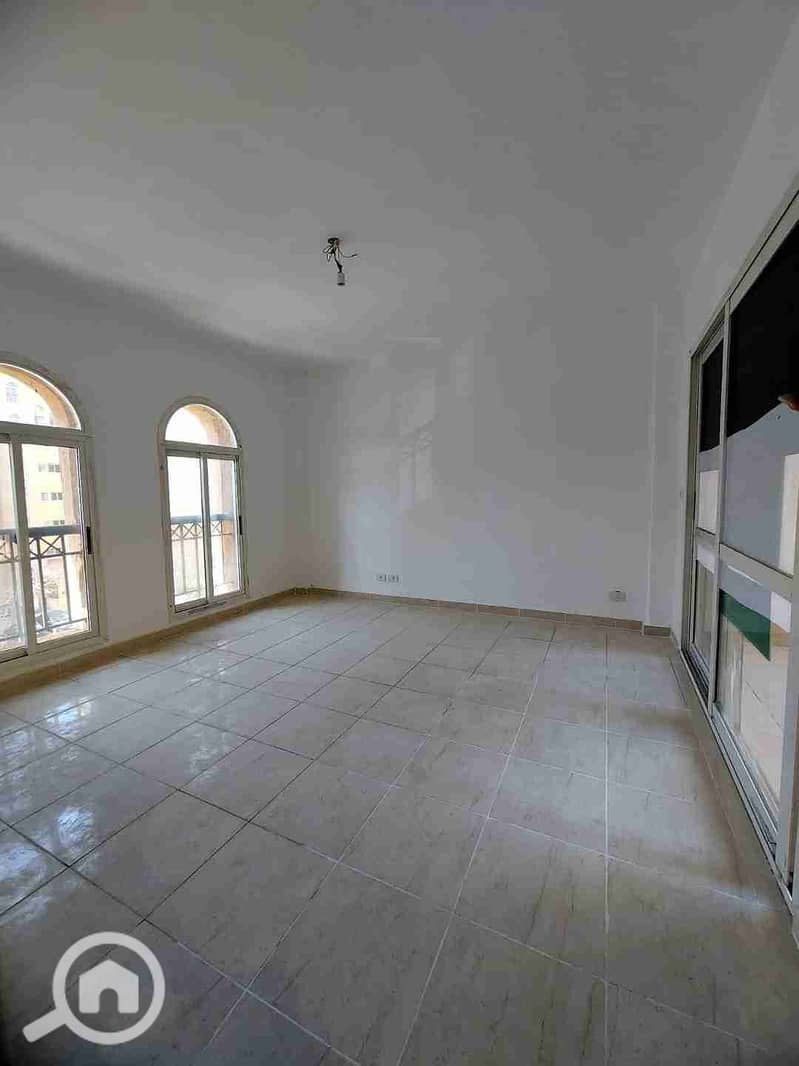 3 FB_IMG_1680858239350. jpg