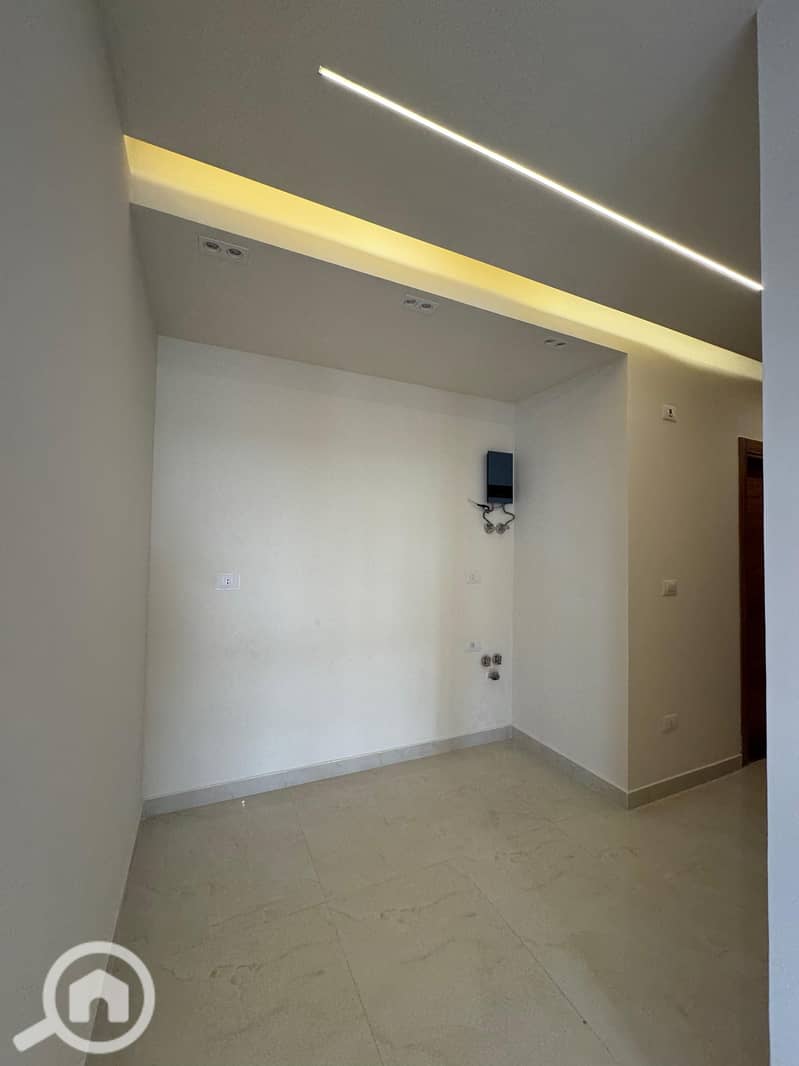 8 WhatsApp Image 2025-11-10 at 11.53. 27 PM. jpeg