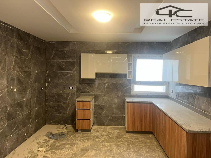 10 WhatsApp Image 2025-11-09 at 13.13. 08. jpeg