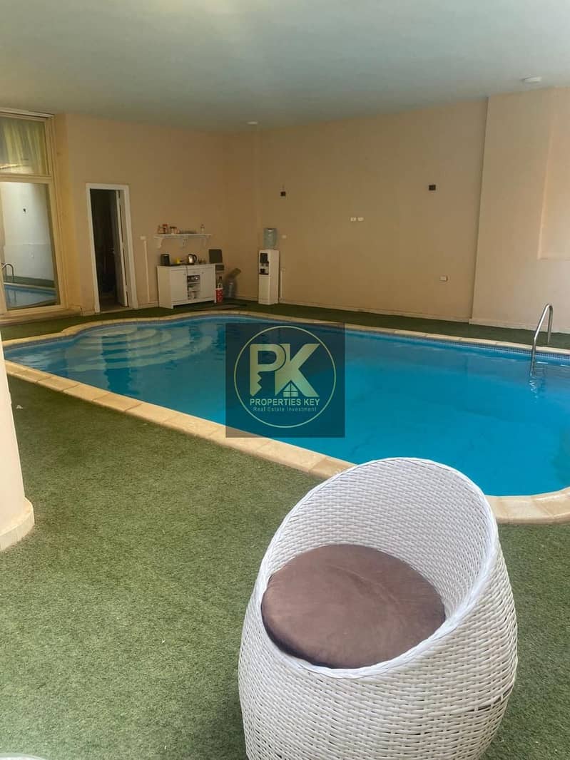 12 16d77b27-a4a3-42ee-9b57-2694fd74a745. jpg