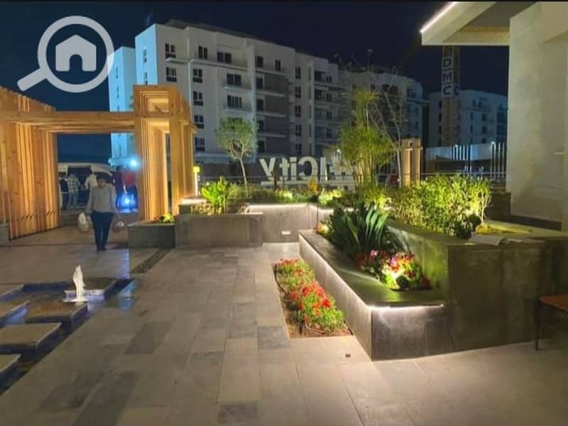 5 5fad4ec4-3bf9-4001-93b5-b8285b7a6f7a. jpg