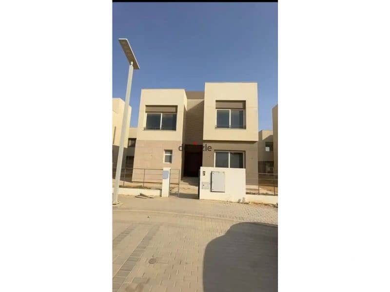 2 147260034-800x600. jpg