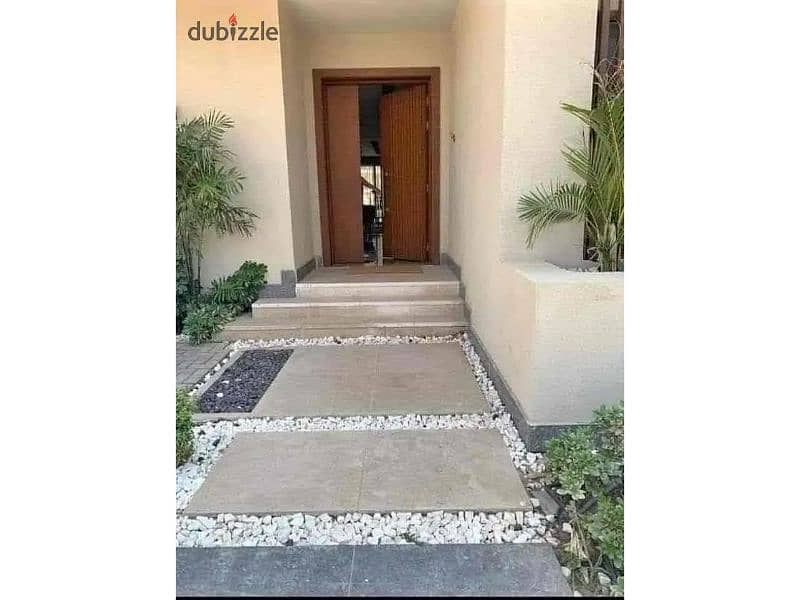 8 147885214-800x600. jpg