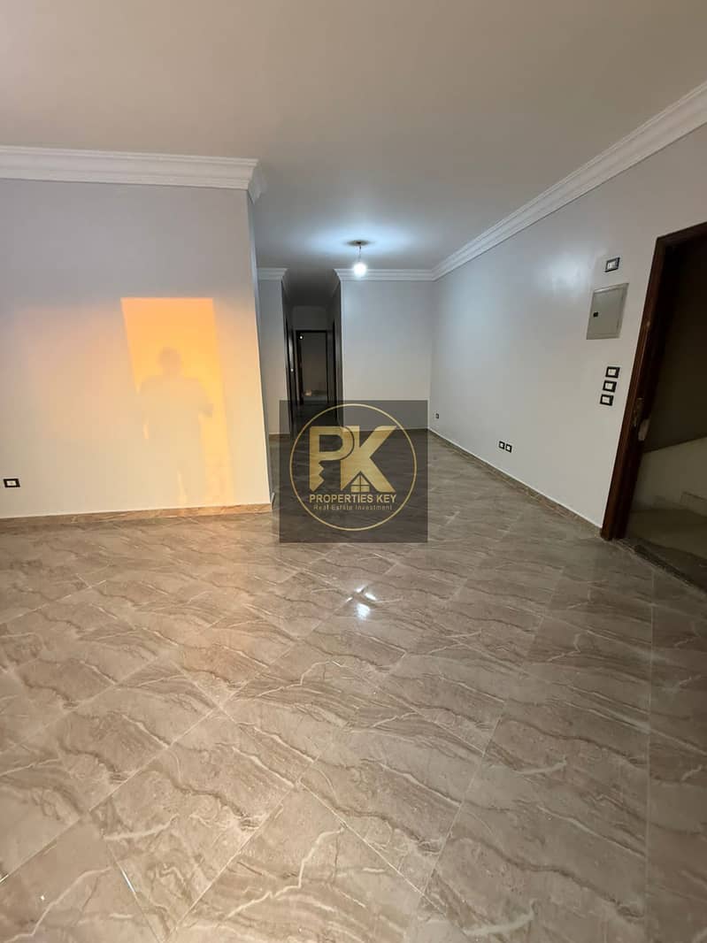 7 9e7eb66f-c86e-438f-8156-ac70e48bc47e. jpg