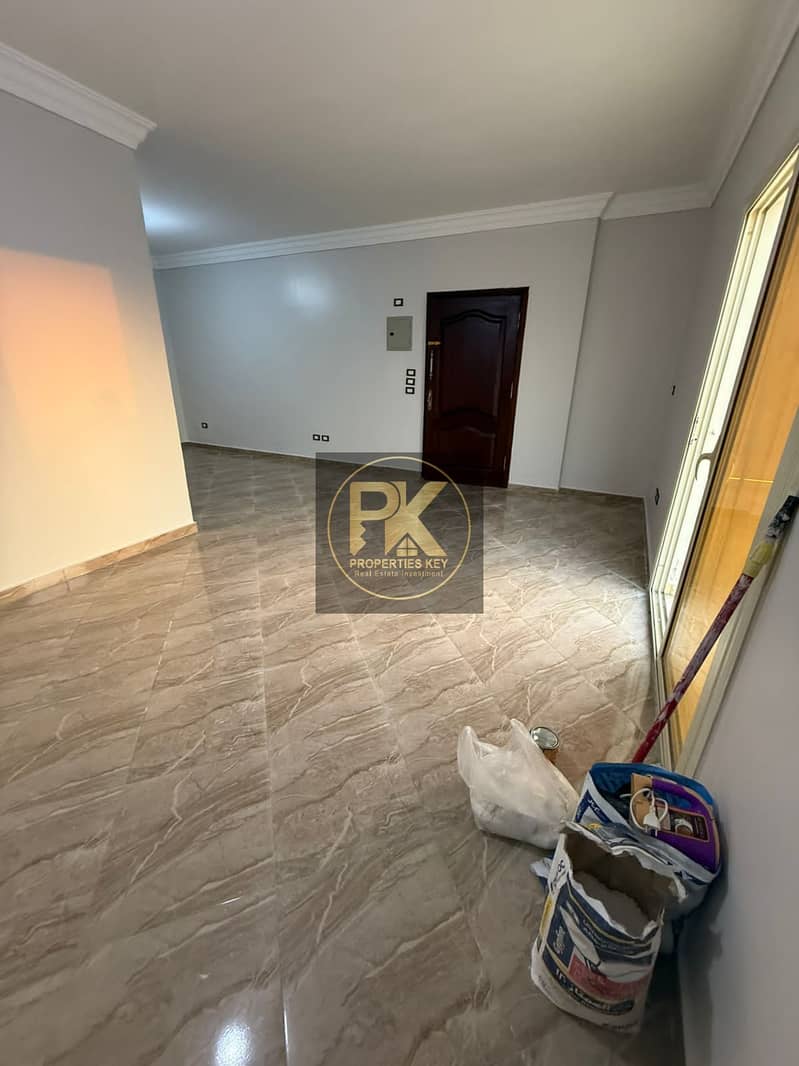 10 84da5b02-c010-44ec-bab4-e1462ed2f6f8. jpg