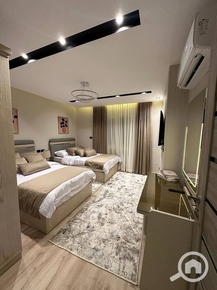 8 563884902_25616086367979417_1884760271275544960_n. jpg