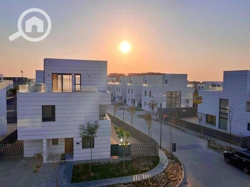 10 4376860-8160fo. jpg