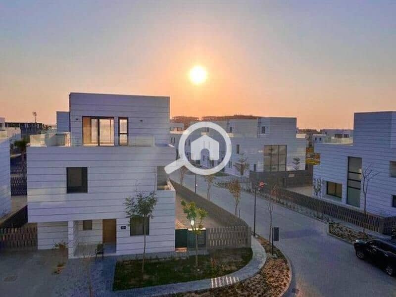 10 4376860-8160fo. jpg