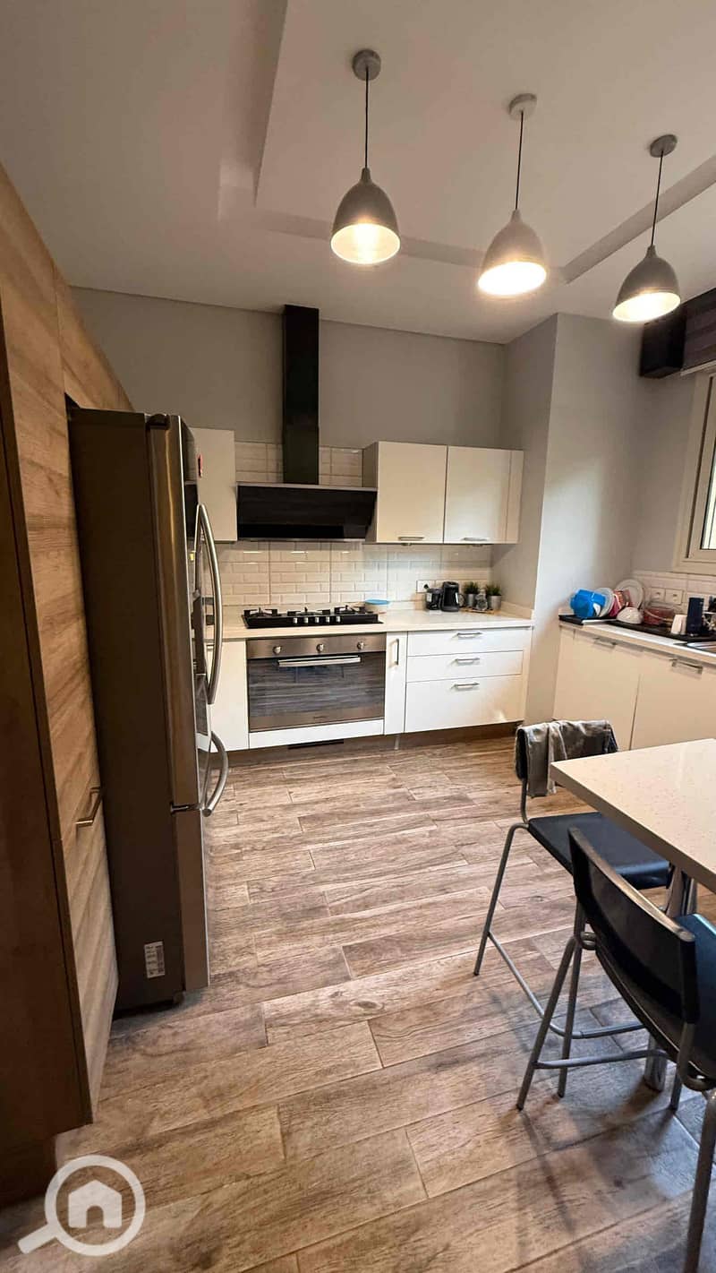 22 F32907B6-1FD7-4A25-87DB-A59AEBBE3554. jpg