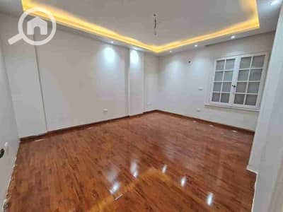 شقة 4 غرف نوم للايجار في لوران، الإسكندرية - 1000013712. jpg