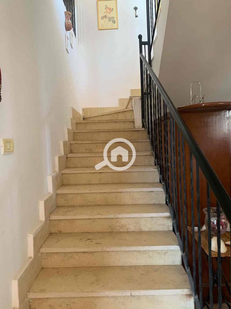 7 0fe801c0-ae6c-47a4-9dab-1c36719b5bb2. jpg