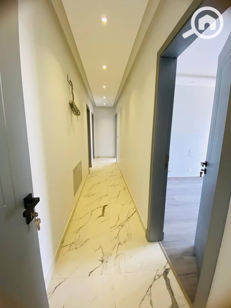 13 a1734bd8-935e-43a5-8467-bd5a5106ff74. jpeg