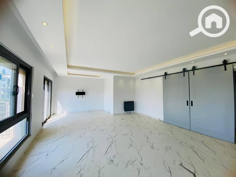 18 4341757d-2cbe-4bdf-8f8d-dcc8daf5462e. jpeg