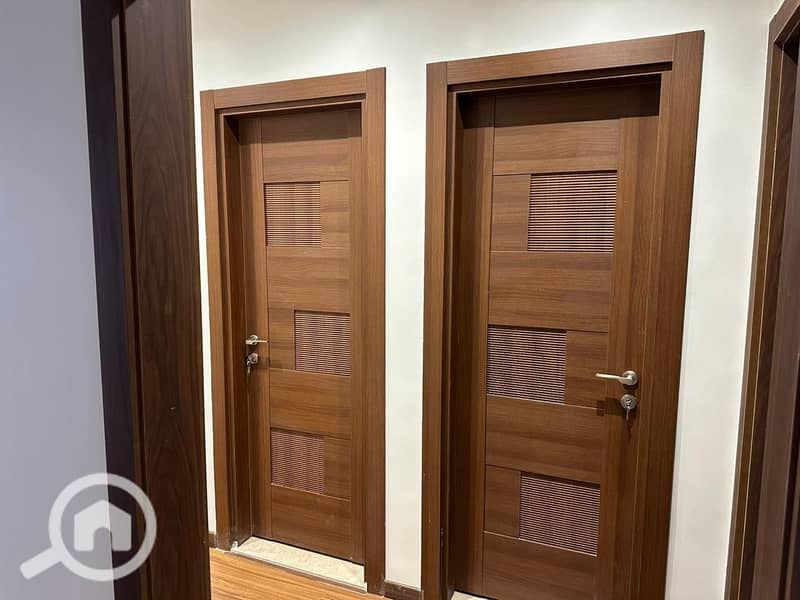 3 979db078-7458-4b44-a637-d4d8acfc5bc2. jpeg