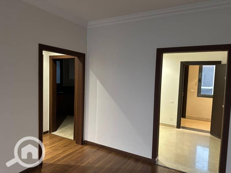 8 ca8b4b4e-67c7-48c8-ad8c-1ea58deacd7c. jpeg