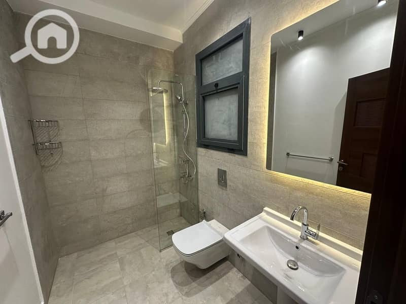 17 80dcb8ef-0a3e-41c5-823b-f40216582075. jpeg