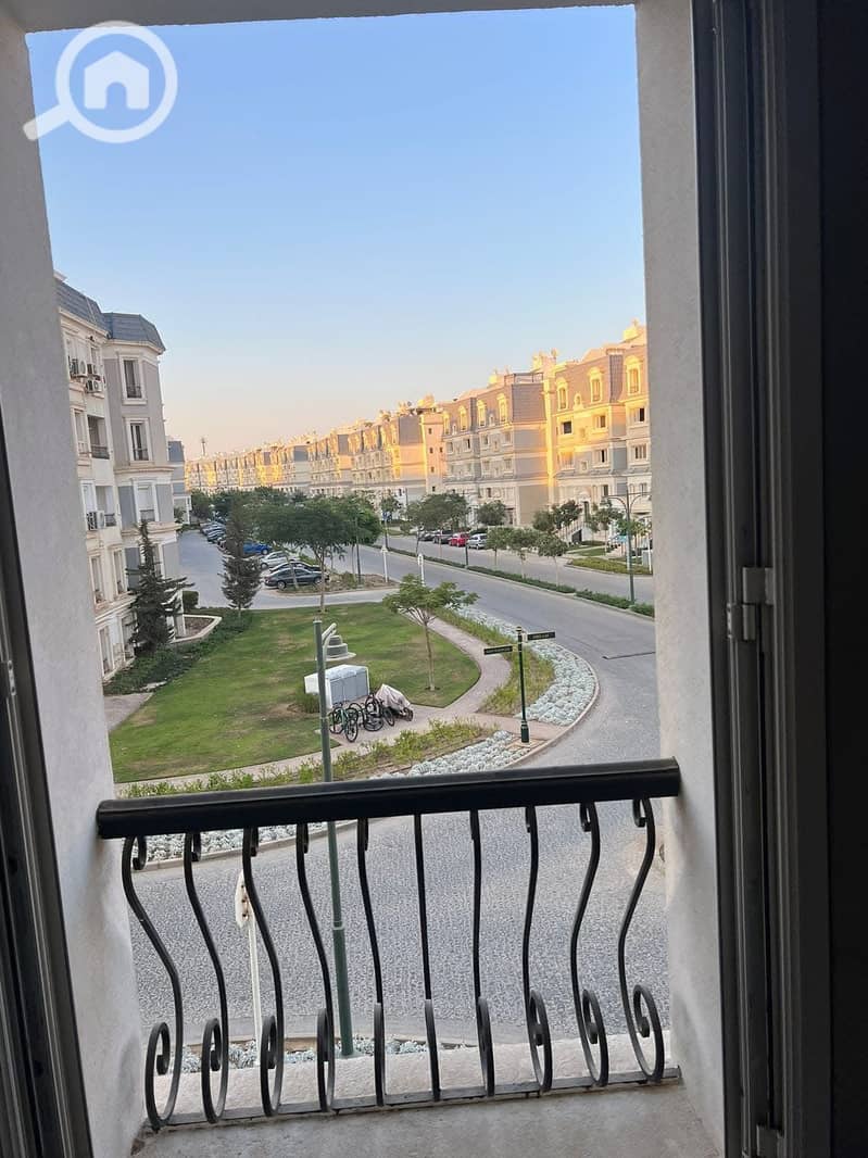 5 775b9f5d-4fe9-4763-b2d5-01621dcd8970. jpg