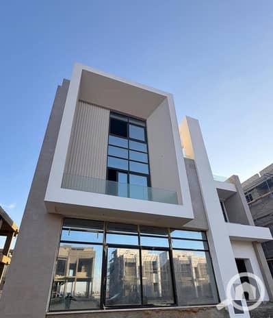 فیلا 4 غرف نوم للبيع في القاهرة الجديدة، القاهرة - WhatsApp Image 2025-10-07 at 10.48. 32 PM. jpeg