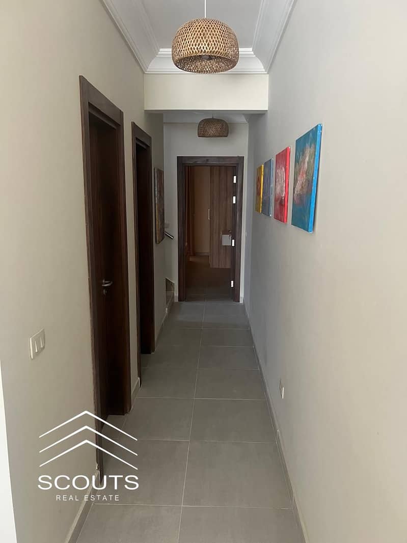 8 4f35a28e-1527-4ab1-89cb-43931d9dd992. jpeg