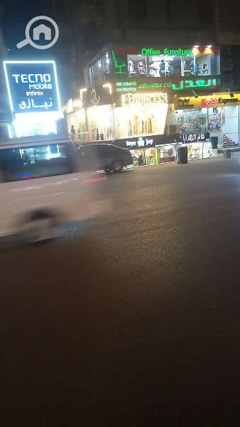 محل للايجار في فيصل الرئيسي اقوى موقع تجارى هاى لوكس