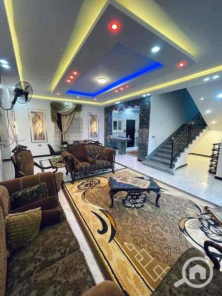 7 86be9d9d-dc03-4453-aab1-c12c37b0eda8. jpg