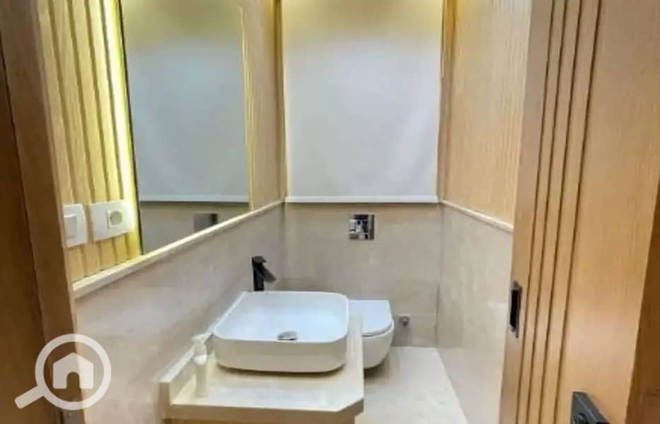 8 8183076-7a65co_1400x900. jpg